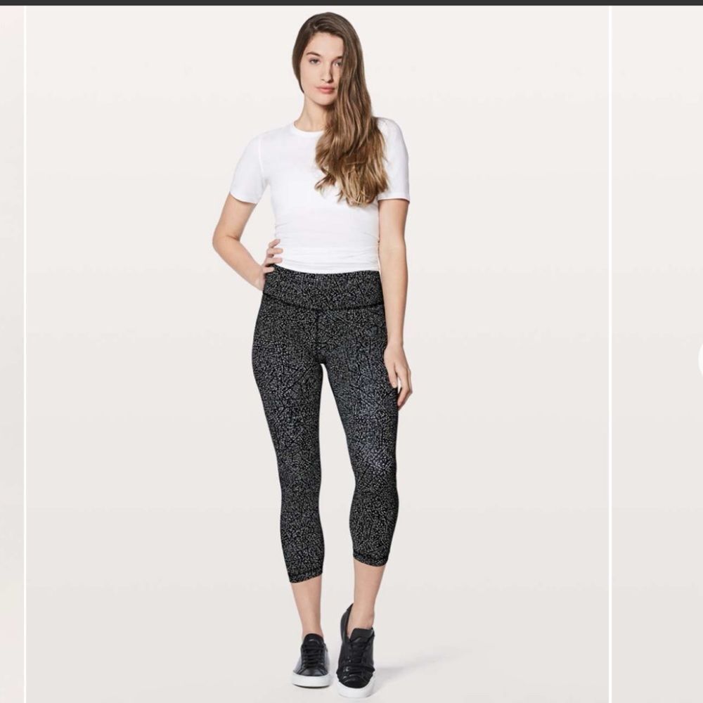 Lululemon Night View Align Crop 6